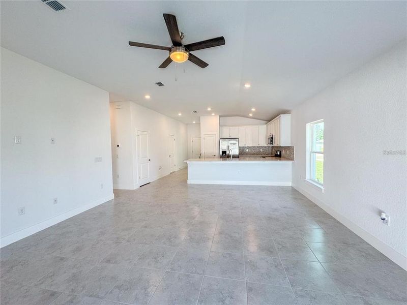 Spacious, unfurnished interior of a new home in , Port Charlotte (Image 20).