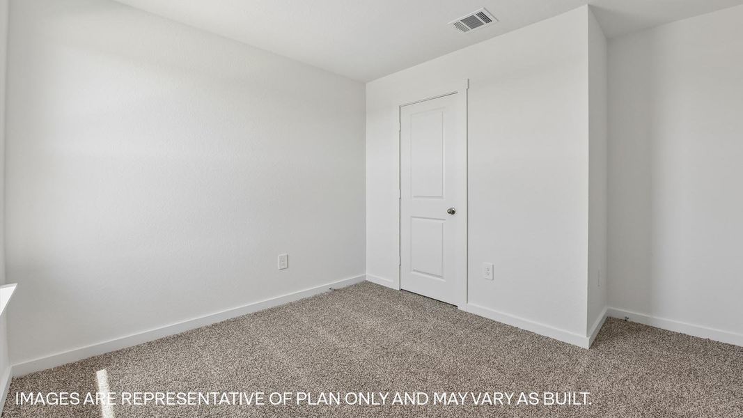 Spacious, unfurnished interior of a new home in Frontier, Mustang Ridge (Image 24).