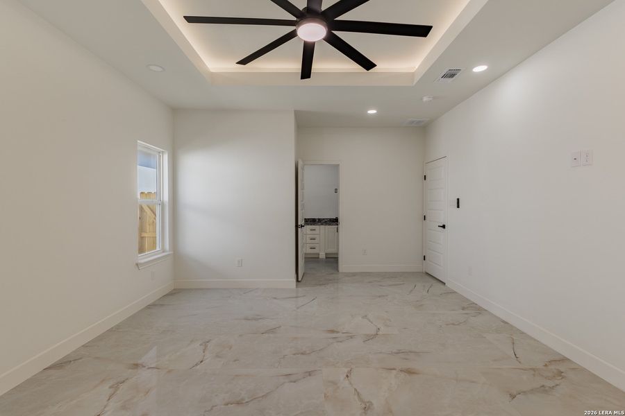 Spacious, unfurnished interior of a new home in , Eagle Pass (Image 25). Spacious, unfurnished interior of a new home in , Eagle Pass (Image 25).