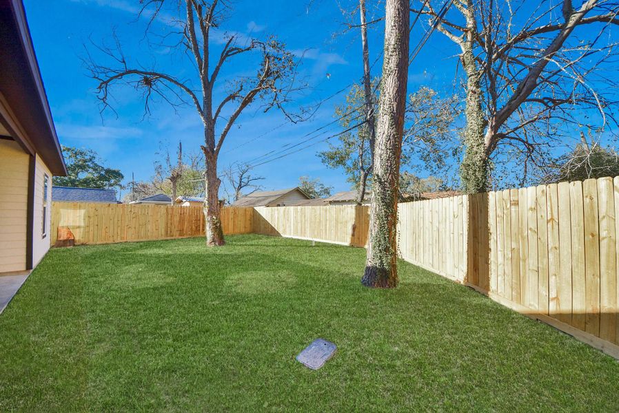 Exterior details and patio area of a home in , Pasadena (Image 29).