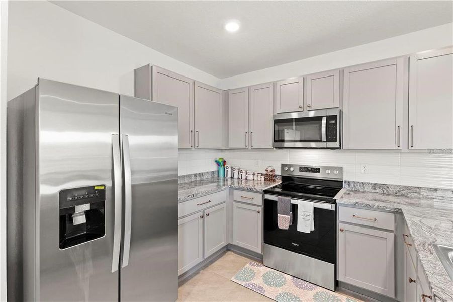 Furnished interior view inside a new home in , Wesley Chapel (Image 16).