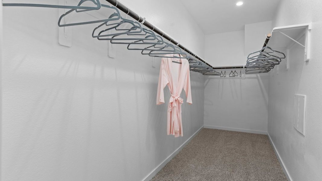 Spacious, unfurnished interior of a new home in Tamarron, Fulshear (Image 25).