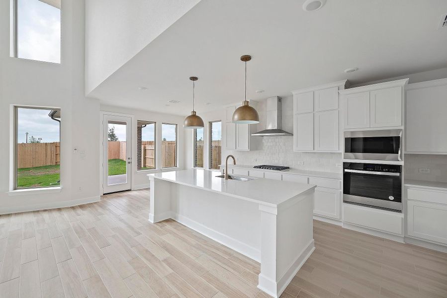 Furnished interior view inside a new home in Flora - 60', Hutto (Image 6).