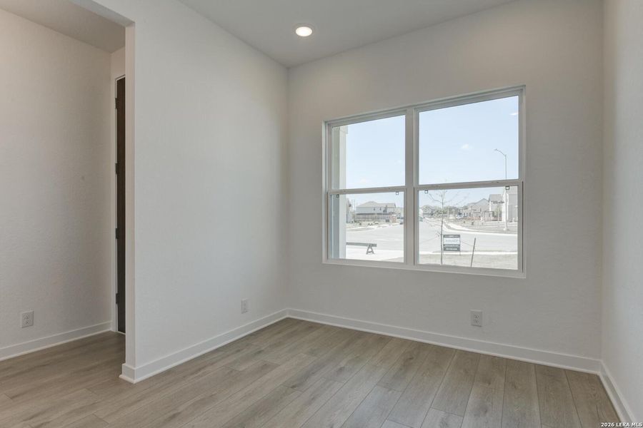 Spacious, unfurnished interior of a new home in Saddlebrook Ranch, Schertz (Image 25).