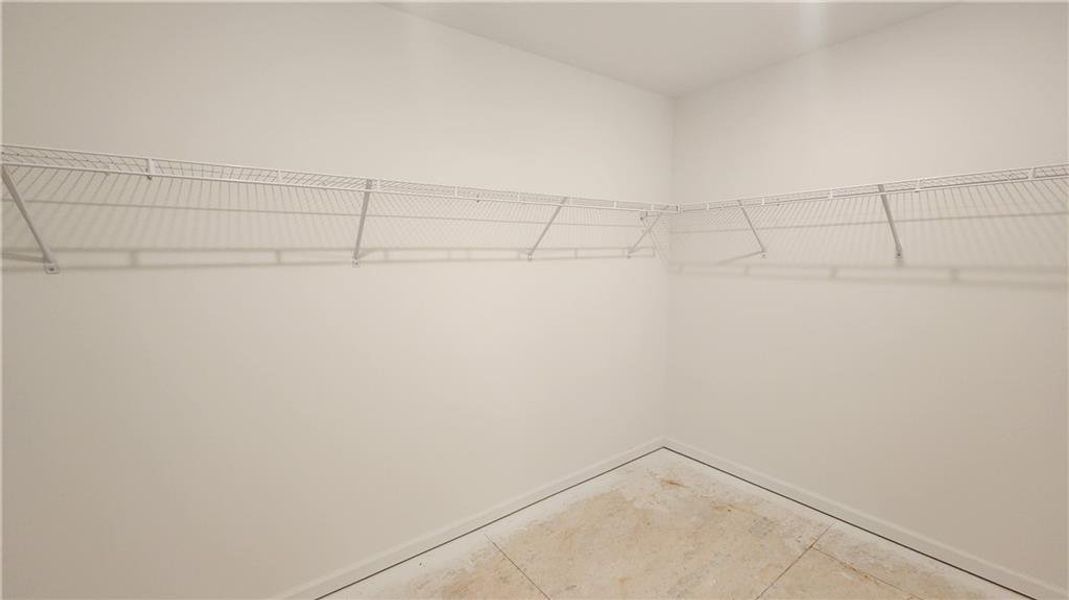 Spacious, unfurnished interior of a new home in The Estates at Casteel, Bethlehem (Image 9).