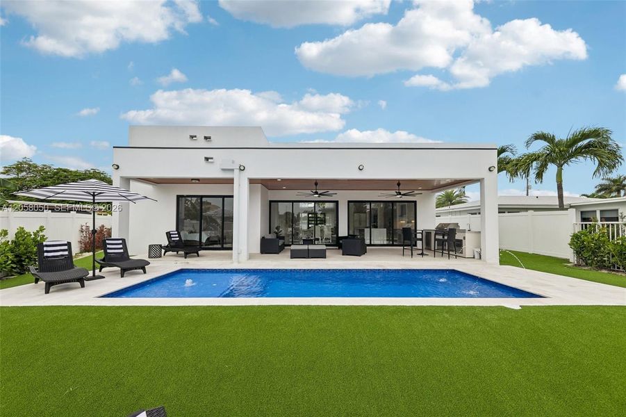 Exterior details and patio area of a home in , Deerfield Beach (Image 31). Exterior details and patio area of a home in , Deerfield Beach (Image 31).