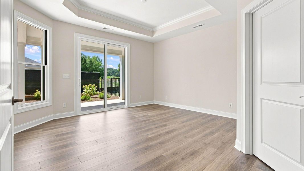 Spacious, unfurnished interior of a new home in The Courtyards at Hodges Farm, Charlotte (Image 21).