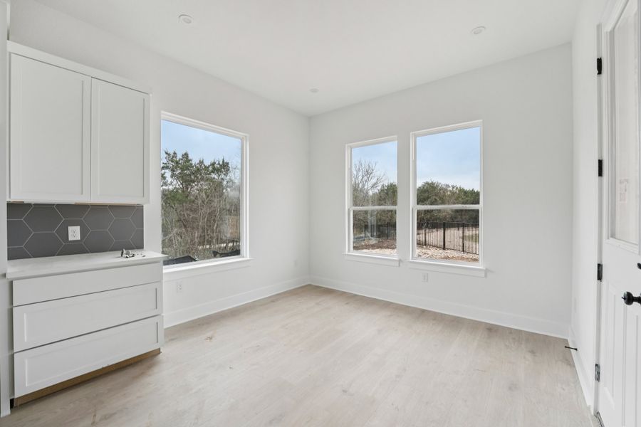 10 web or mls San Saba Dr S2412 010