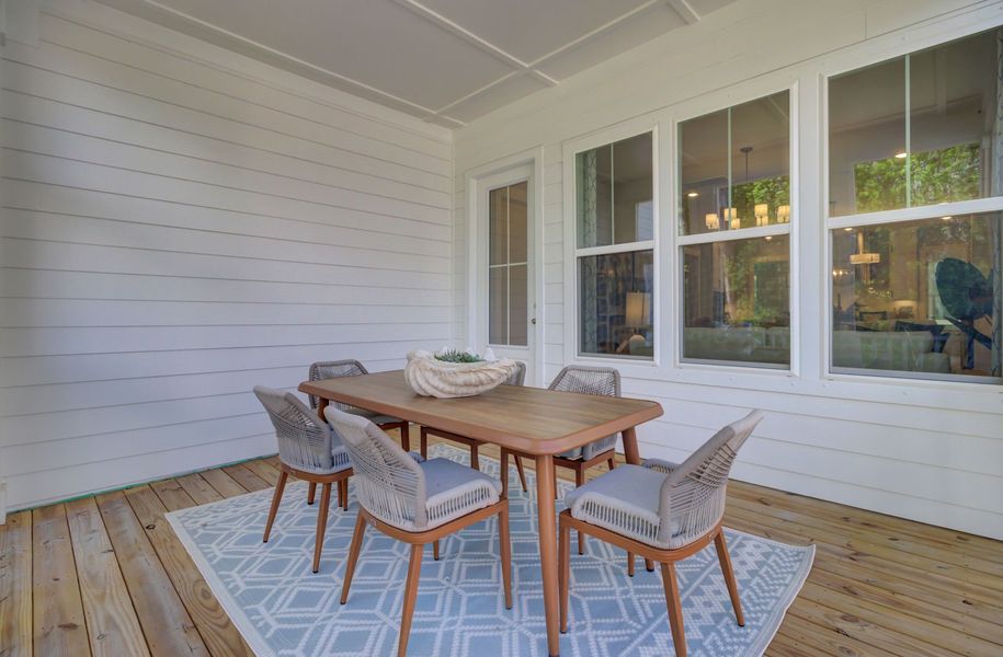 Covered Screened Deck