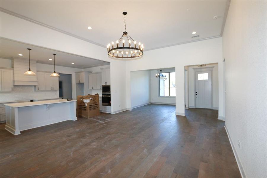Spacious, unfurnished interior of a new home in , Tyler (Image 20).