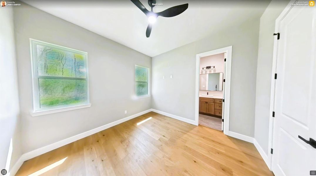 Spacious, unfurnished interior of a new home in , Conroe (Image 32).