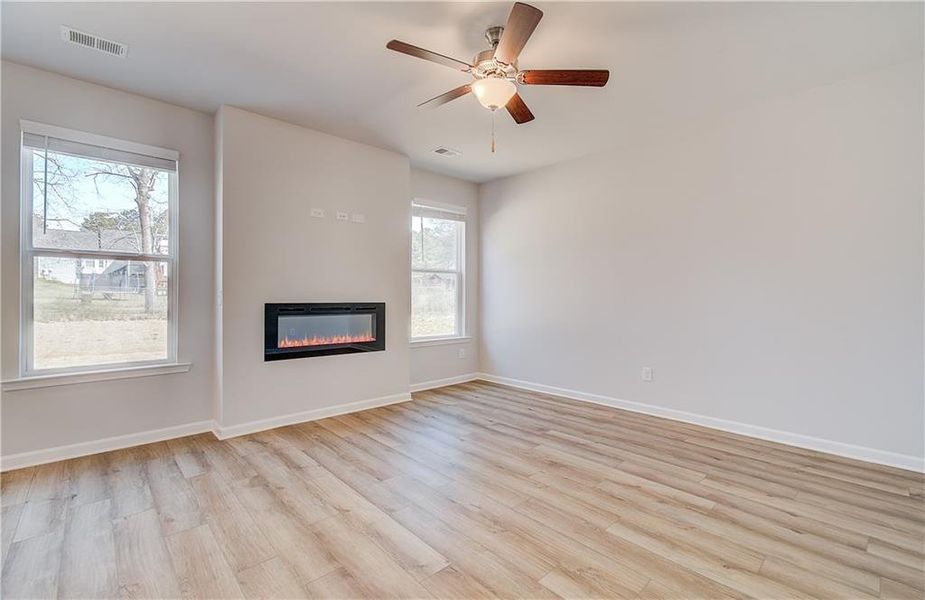 Spacious, unfurnished interior of a new home in Bowers Farm, McDonough (Image 22).