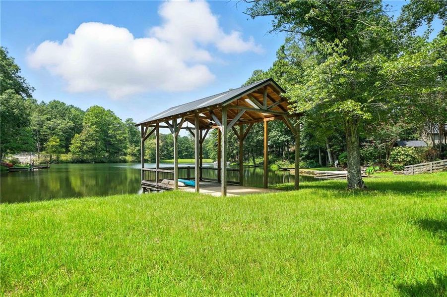 Exterior details and patio area of a home in , Talking Rock (Image 4).
