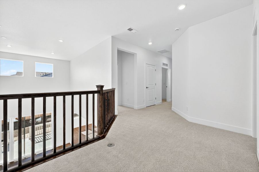 Spacious, unfurnished interior of a new home in Trailstone, Arvada (Image 18).