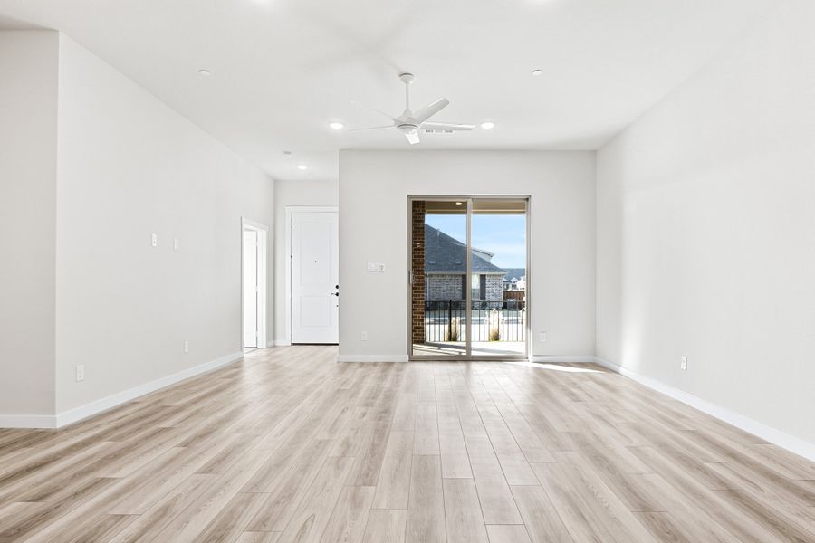 Spacious, unfurnished interior of a new home in Woodbridge Villas, Wylie (Image 20). Spacious, unfurnished interior of a new home in Woodbridge Villas, Wylie (Image 20).