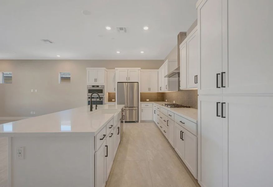 Trilogy Ridgecrest Venture HS 123 Kitchen - 11 of 18