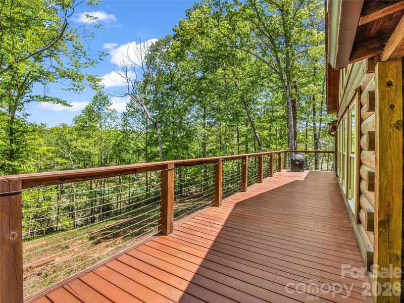 Exterior details and patio area of a home in , Lake Lure (Image 23).