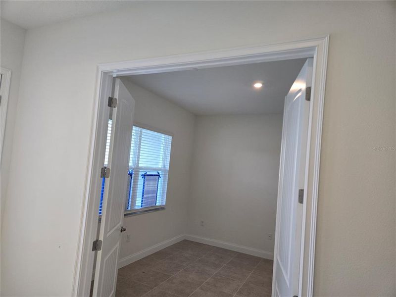 Spacious, unfurnished interior of a new home in , Palm Bay (Image 10).