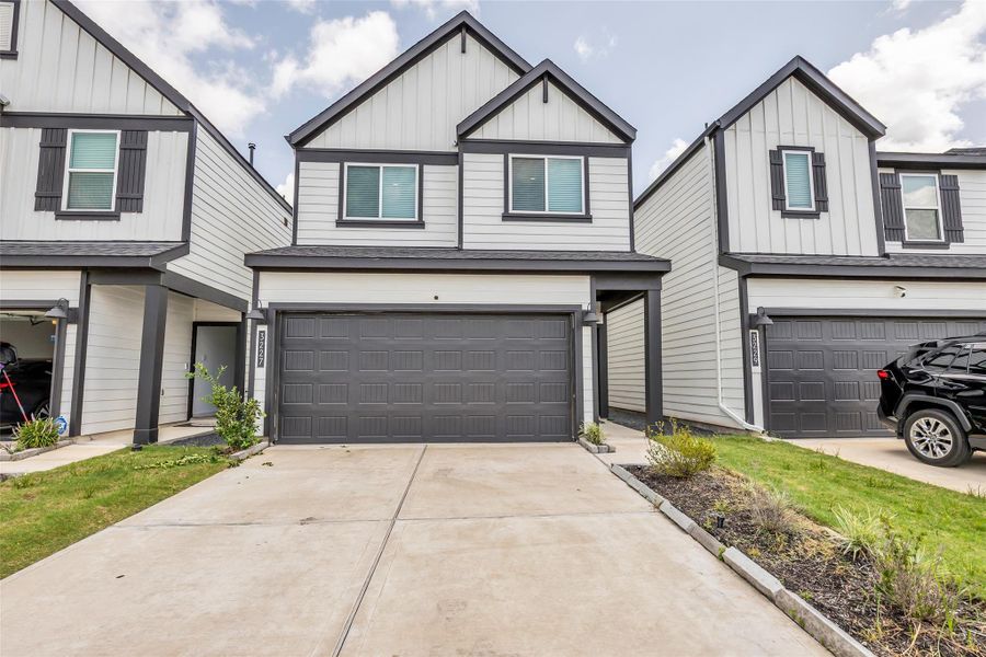 Front exterior of a new home in City Gate North, Houston, TX, highlighting curb appeal (Image 2). Front exterior of a new home in City Gate North, Houston, TX, highlighting curb appeal (Image 2).