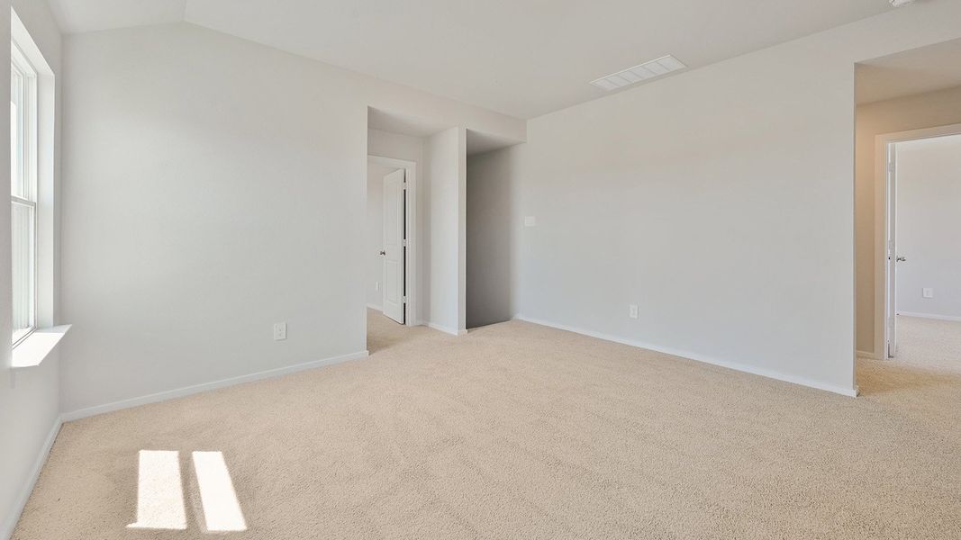 Spacious, unfurnished interior of a new home in Holly Ridge, Rosenberg (Image 19). Spacious, unfurnished interior of a new home in Holly Ridge, Rosenberg (Image 19).