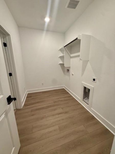 Spacious, unfurnished interior of a new home in Freedom at Anthem, Kyle (Image 11).