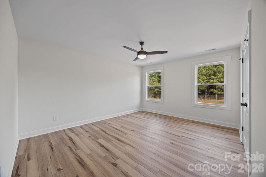 Spacious, unfurnished interior of a new home in , Salisbury (Image 32).