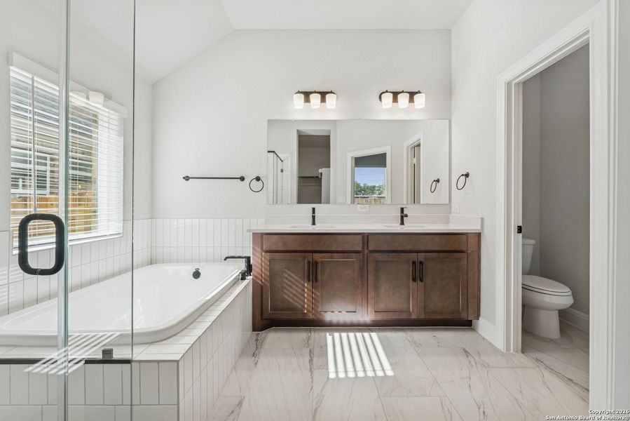 Furnished interior view inside a new home in Davis Ranch 50', San Antonio (Image 9).