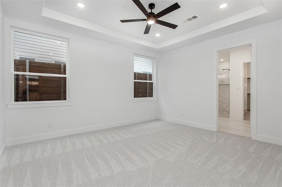 Spacious, unfurnished interior of a new home in , Dallas (Image 23).