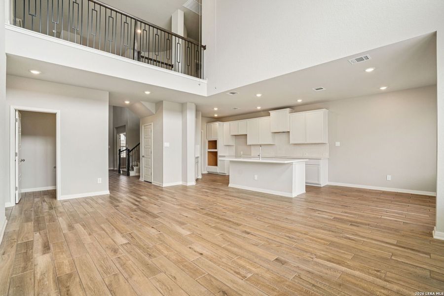 Spacious, unfurnished interior of a new home in Estancia Ranch - Classic Series, San Antonio (Image 30).