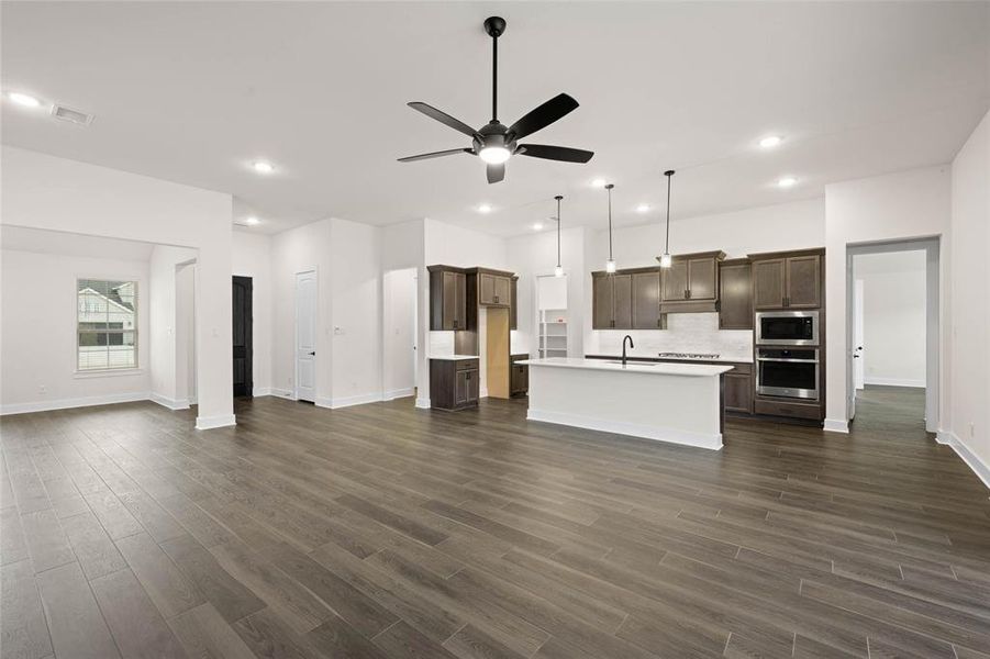 4809 Signal Run- Living Room-2