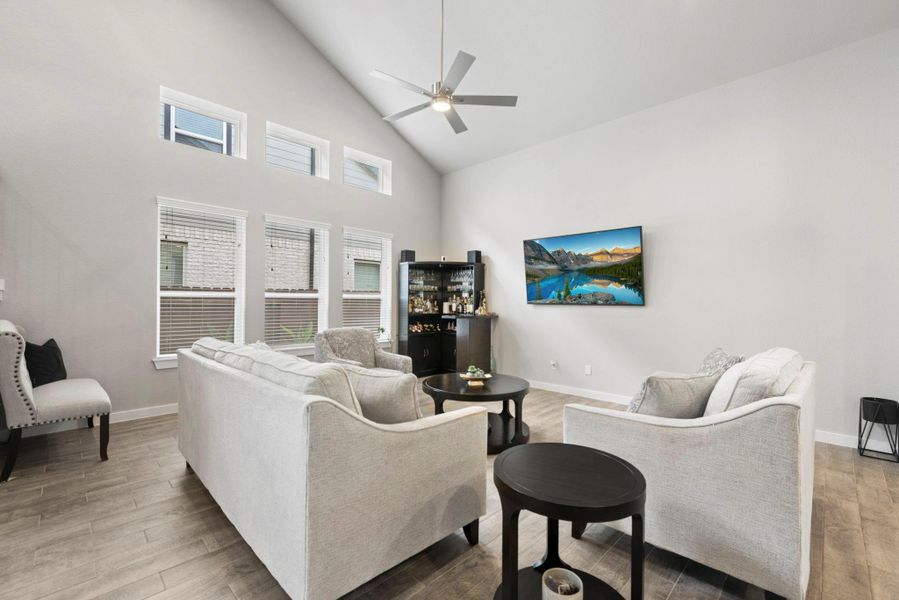Furnished interior view inside a new home in Edgewood Village, Houston (Image 16). Furnished interior view inside a new home in Edgewood Village, Houston (Image 16).