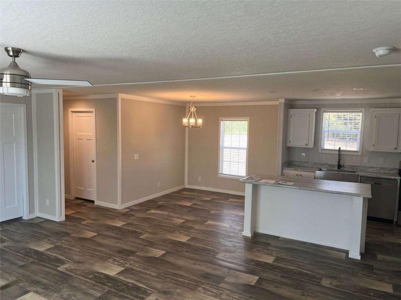 Spacious, unfurnished interior of a new home in , Gainesville (Image 11).