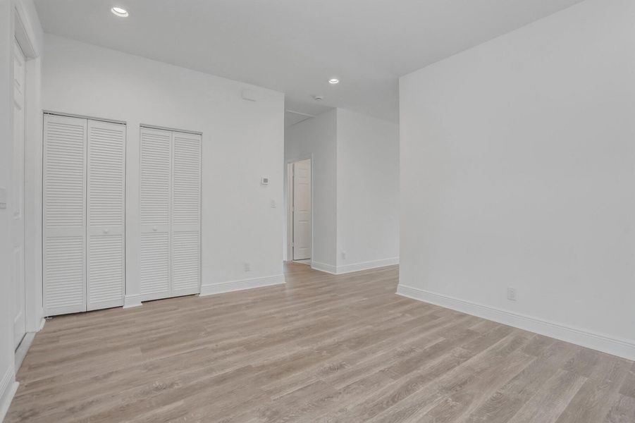 Spacious, unfurnished interior of a new home in , Lantana (Image 19). Spacious, unfurnished interior of a new home in , Lantana (Image 19).