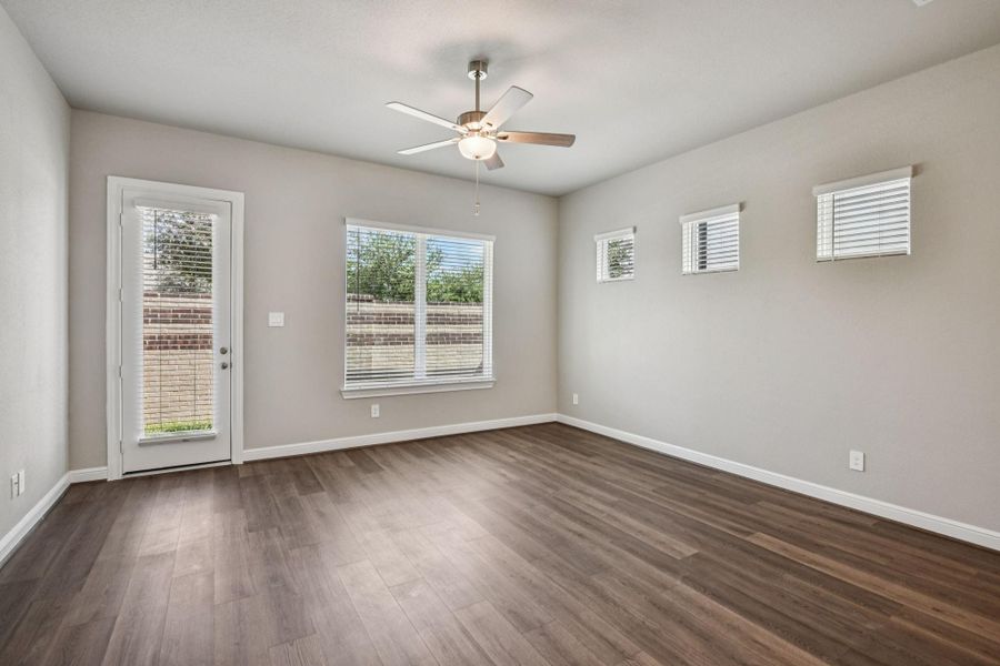 Spacious, unfurnished interior of a new home in Spring Brook Village - Luxe Series, Houston (Image 20).