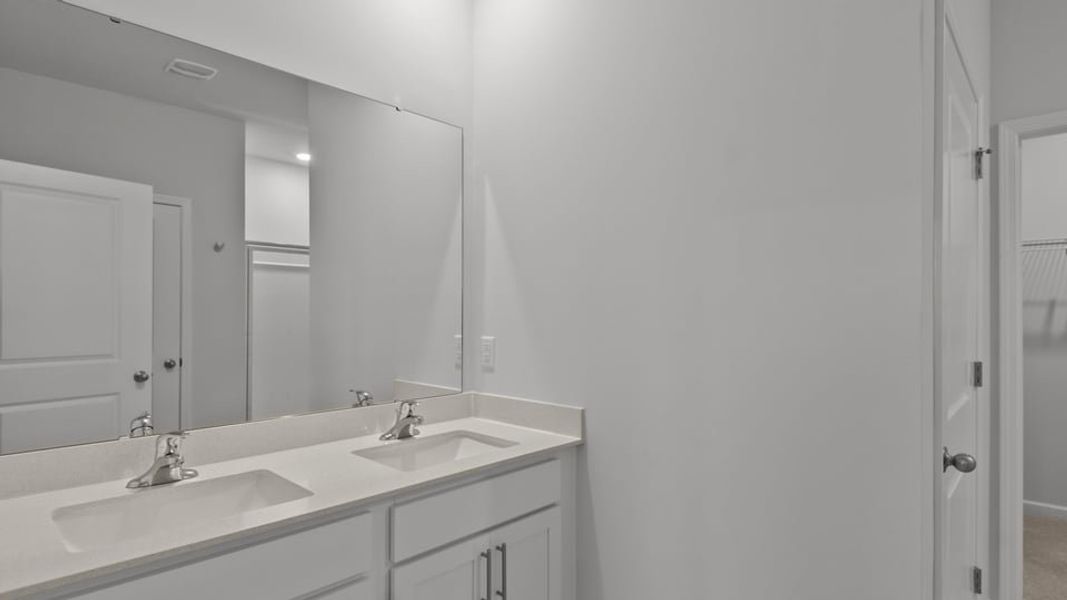Furnished interior view inside a new home in East Ridge, Ayden (Image 10).