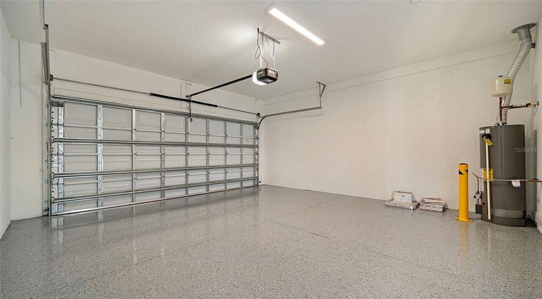 Spacious, unfurnished interior of a new home in , Nokomis (Image 17).