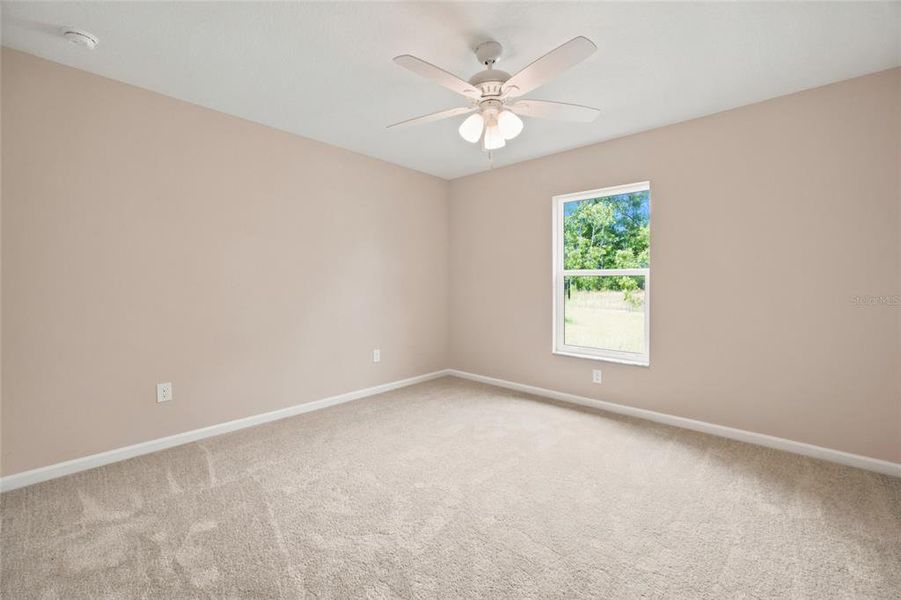 Spacious, unfurnished interior of a new home in , Citrus Springs (Image 19).