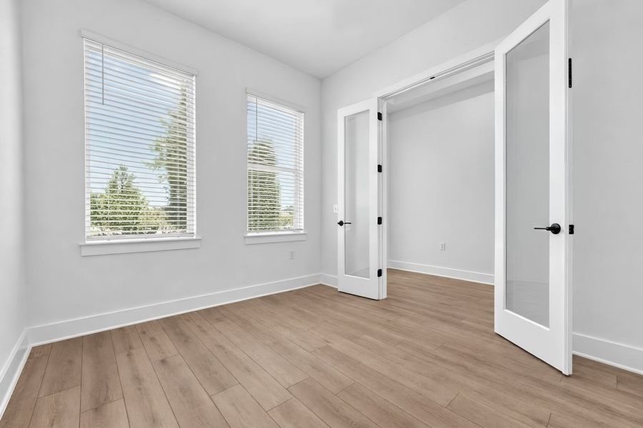 Spacious, unfurnished interior of a new home in Silverleaf, Cedar Creek (Image 34). Spacious, unfurnished interior of a new home in Silverleaf, Cedar Creek (Image 34).