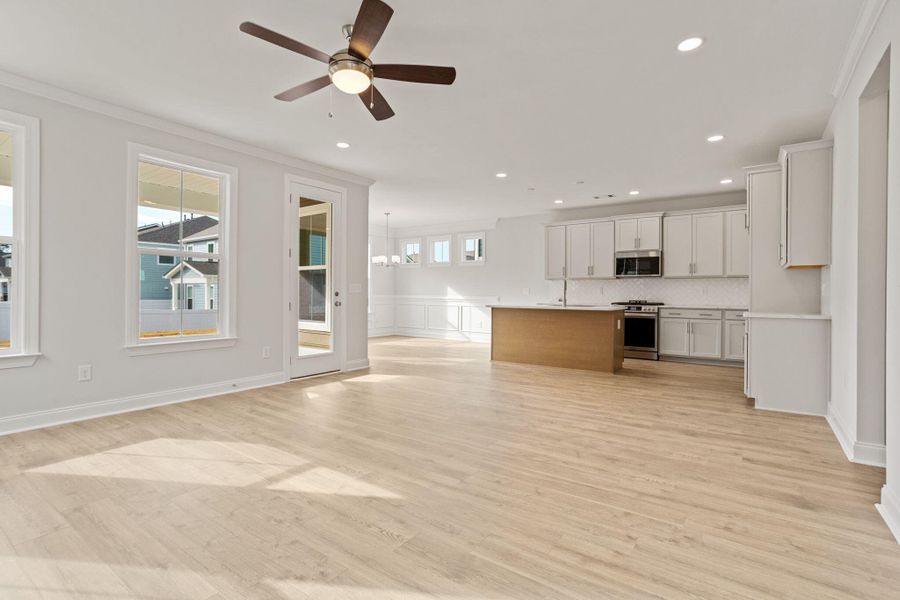Spacious, unfurnished interior of a new home in Phillips Crossing, Ridgeville (Image 25).