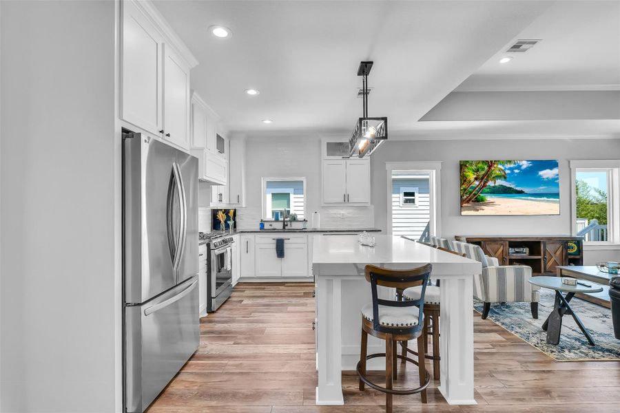 Furnished interior view inside a new home in , Galveston (Image 37).