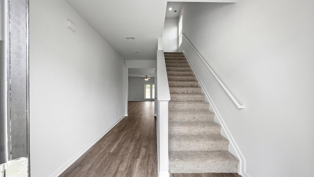 Spacious, unfurnished interior of a new home in Highland Hills, Graniteville (Image 11).