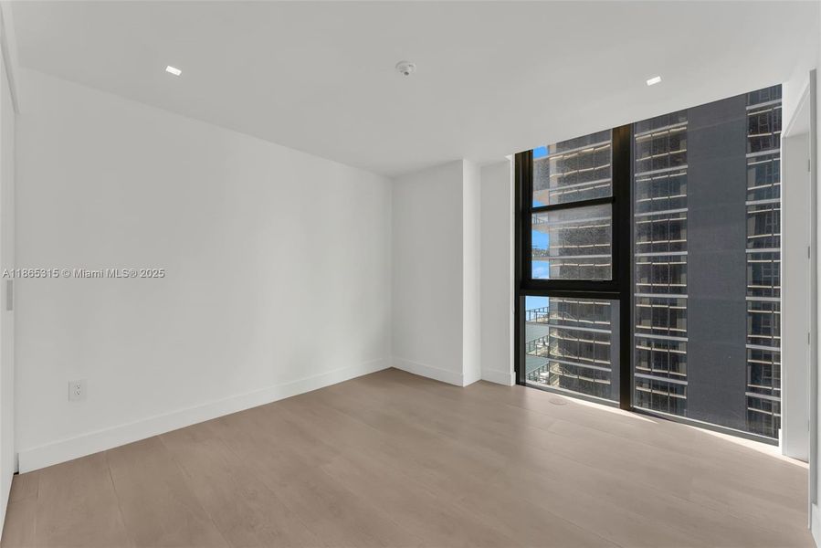 Spacious, unfurnished interior of a new home in Aria Reserve, Miami (Image 23). Spacious, unfurnished interior of a new home in Aria Reserve, Miami (Image 23).