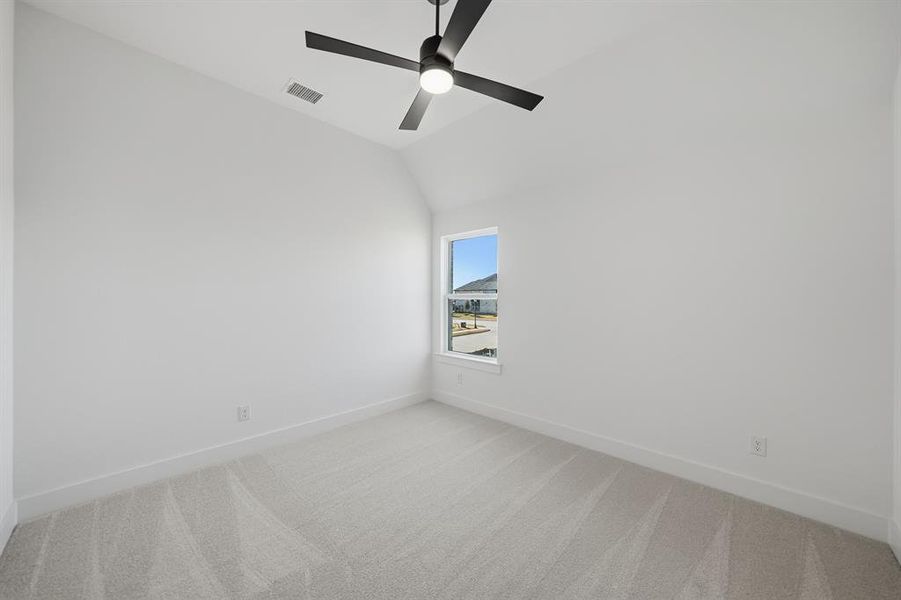 Spacious, unfurnished interior of a new home in Brookhollow West, Prosper (Image 25). Spacious, unfurnished interior of a new home in Brookhollow West, Prosper (Image 25).