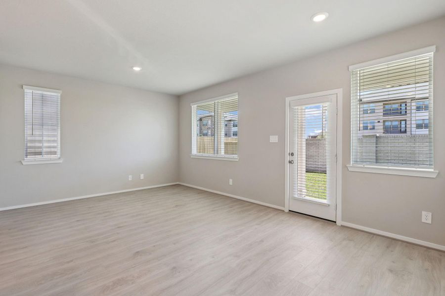 Spacious, unfurnished interior of a new home in Pinewood Trails - City Series, Atascocita (Image 23). Spacious, unfurnished interior of a new home in Pinewood Trails - City Series, Atascocita (Image 23).