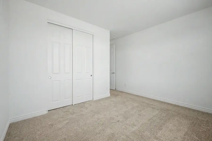 Spacious, unfurnished interior of a new home in Miravida, Surprise (Image 16). Spacious, unfurnished interior of a new home in Miravida, Surprise (Image 16).