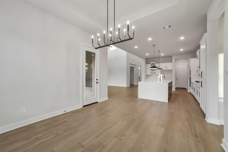 Spacious, unfurnished interior of a new home in Meridiana, Manvel (Image 20).