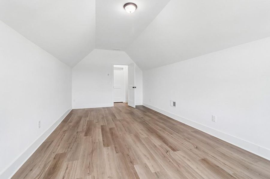 Spacious, unfurnished interior of a new home in Pinegate, Covington (Image 21).