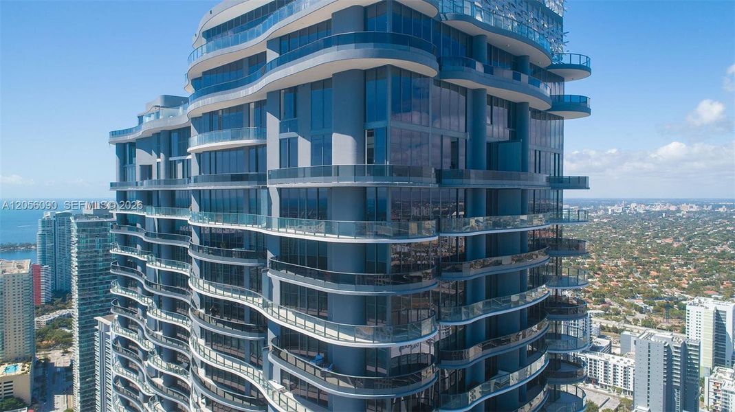 Condo located in Miami, FL showcasing its design and architecture (Image 18). Condo located in Miami, FL showcasing its design and architecture (Image 18).