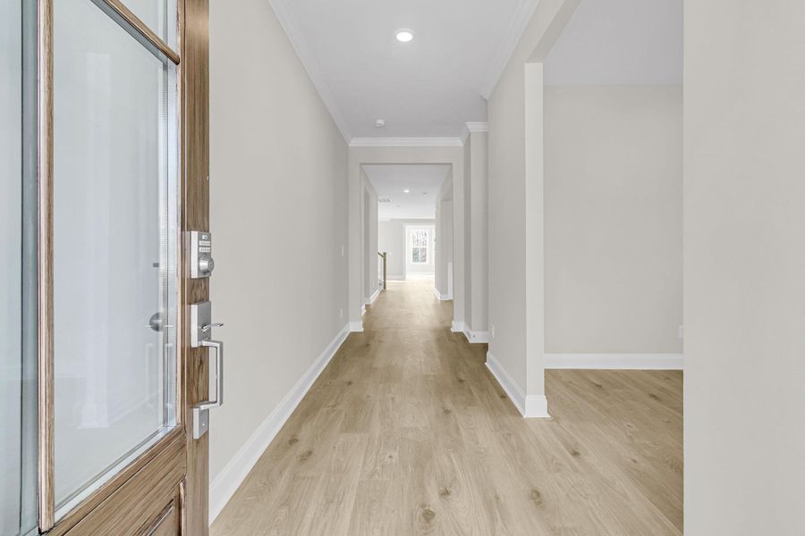 Spacious, unfurnished interior of a new home in Tidewater at Lakes of Cane Bay, Summerville (Image 37). Spacious, unfurnished interior of a new home in Tidewater at Lakes of Cane Bay, Summerville (Image 37).