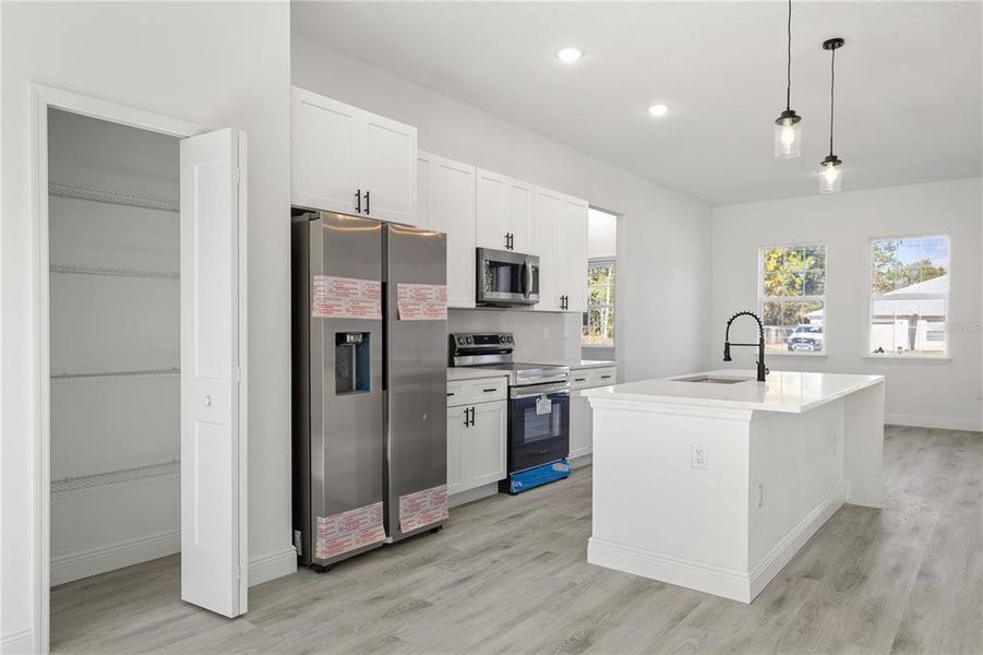 Furnished interior view inside a new home in , Ocala (Image 7).